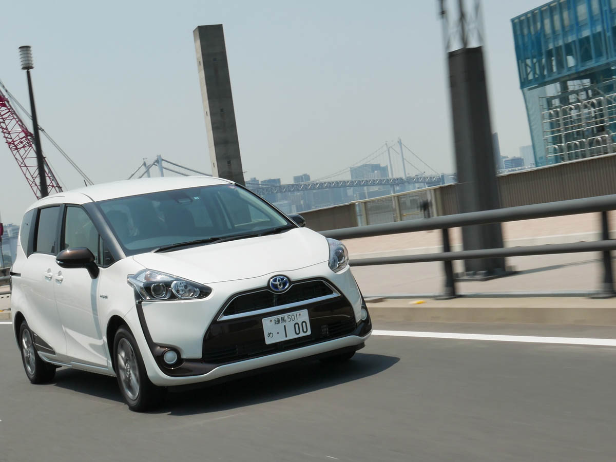 トヨタ シエンタ試乗 ミニバンの使い勝手 セダンの走りで魅力0 Gp