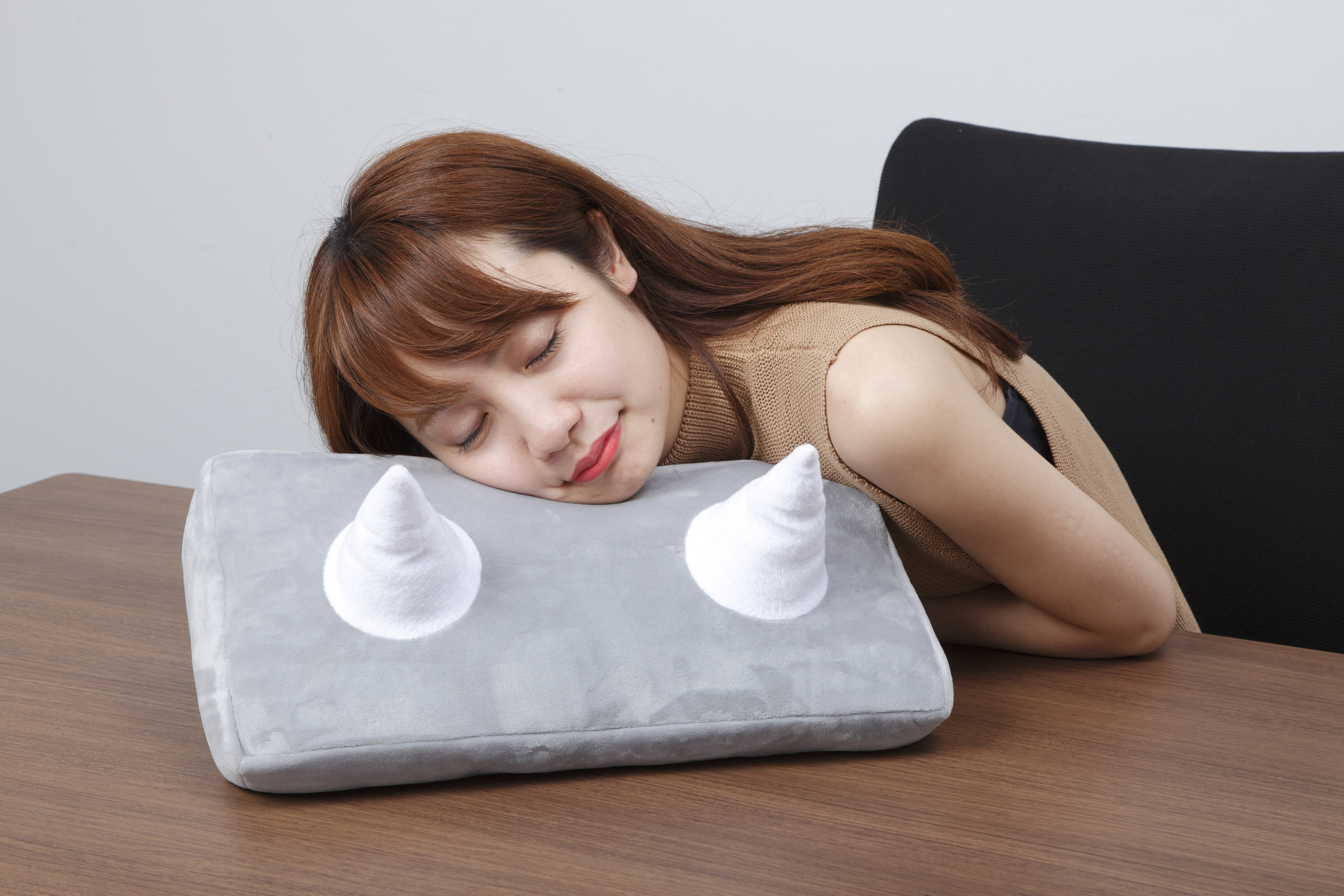バルタン星人の腕で快眠しよう 疲れも吹っ飛ぶ腕まくら Gp Part 2