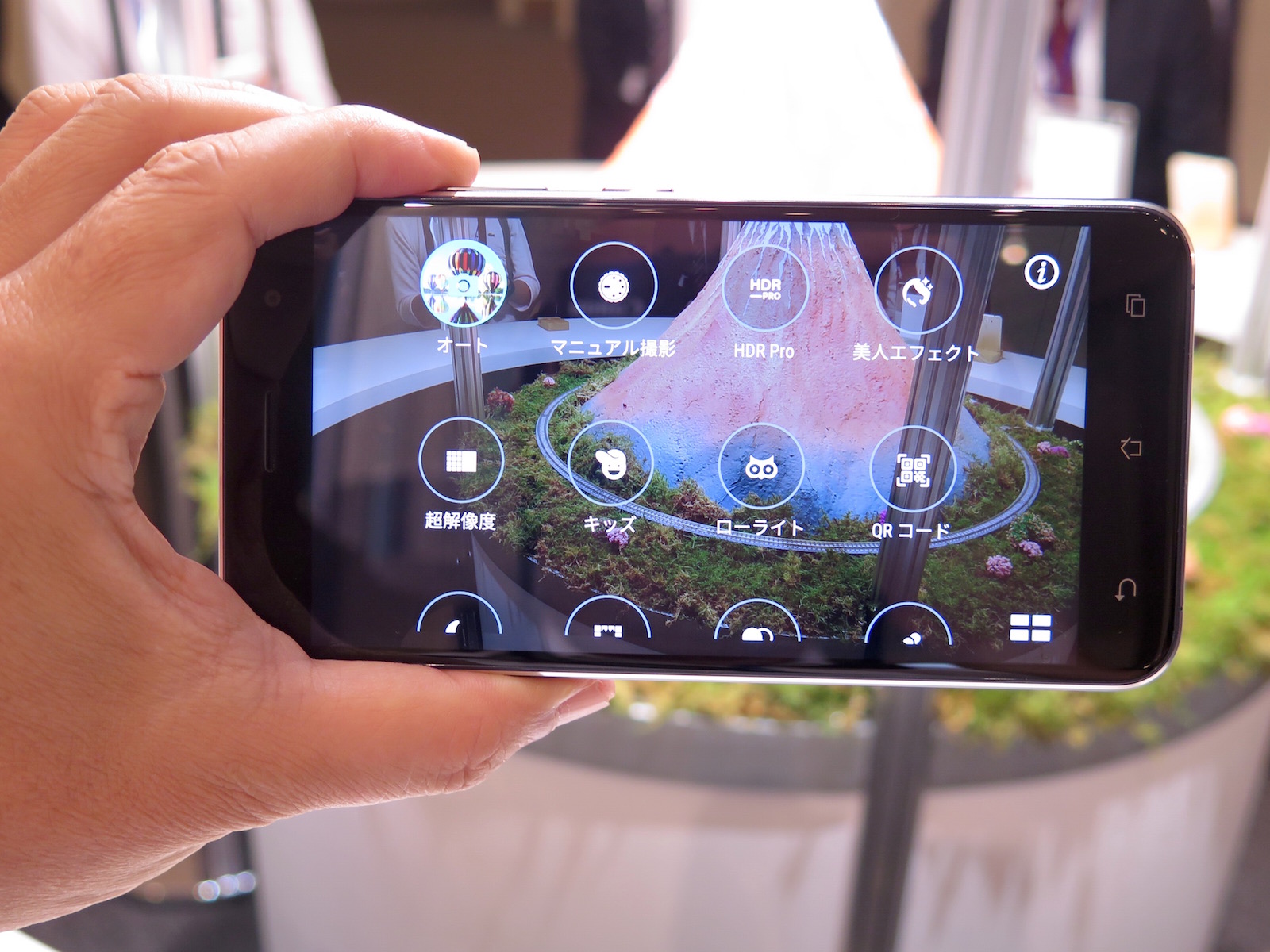 Simフリースマホの大本命 Zenfone 3 がいよいよ日本上陸 Gp