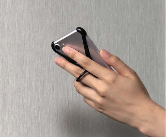 工具不要のバンパーに落下防止リングでiphoneを守る Gp
