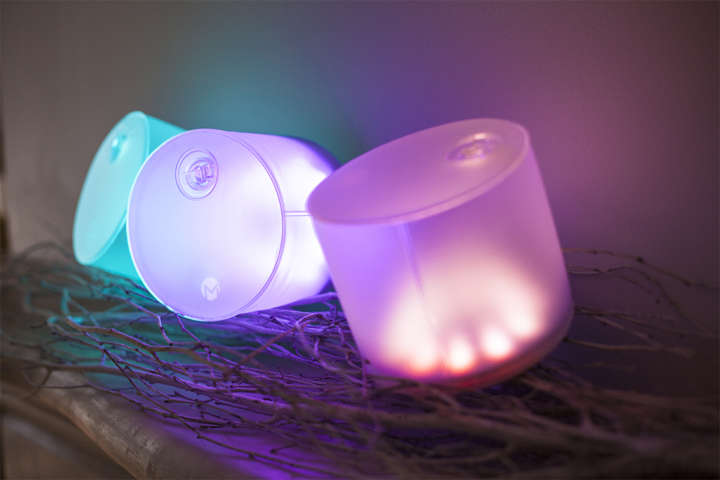 8色に光るソーラーランタンで部屋をほのかに彩ろう Gp