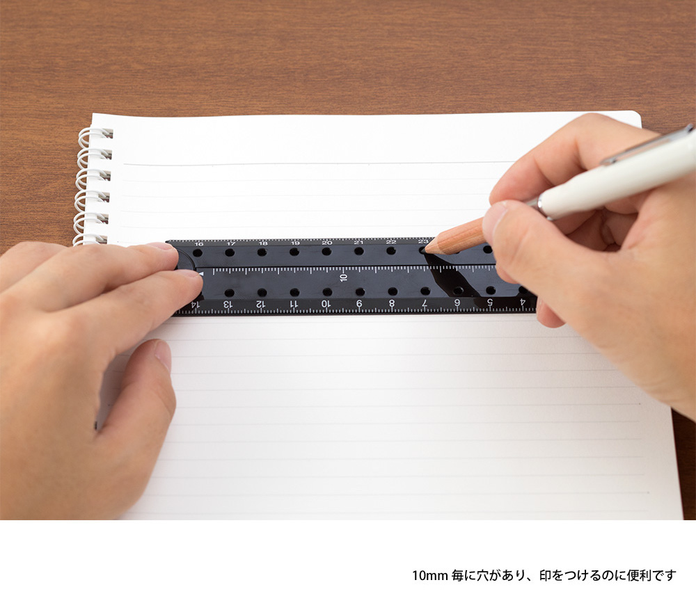 デスクにひとつあると便利なマルチ定規にスタイリッシュな黒が登場 Gp Part 2