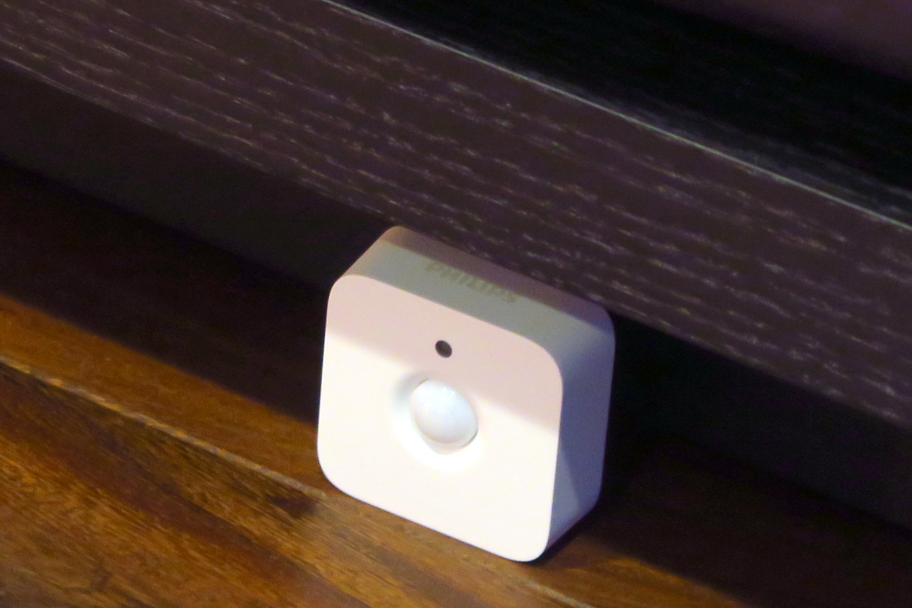  Philips Hue Line がスマート カメラとセンサーを獲得