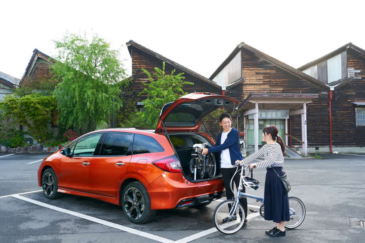 Honda JADEと小旅行と #01 −のこぎり屋根の工場と自転車と− &GP