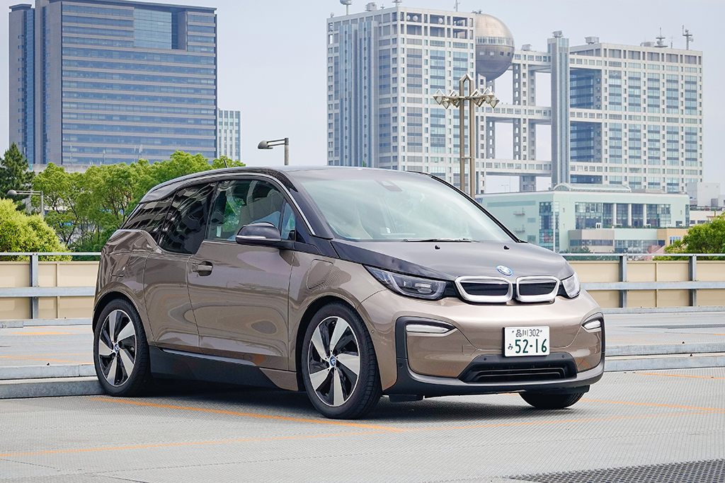 フツーに乗れるevへ大幅に進化 Bmw I3 の走りから例の違和感が消えた Gp