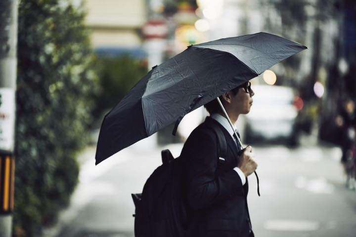 折り畳み傘の芯の位置を変えたら リュックもカバンも濡れない広さになりました Gp Part 2