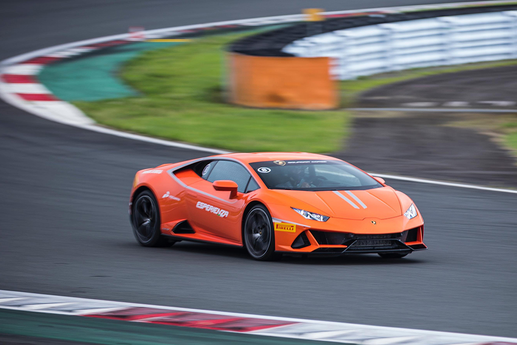 サーキットもジムカーナも 最新のランボルギーニ ウラカンevo は操る楽しさ最上級 Gp Part 2