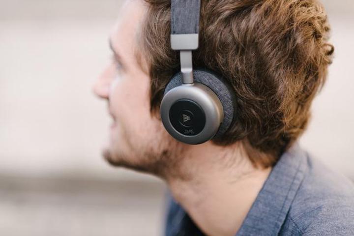 自分の声もクリアに届く 通話でもノイキャンは有効なんです Gp