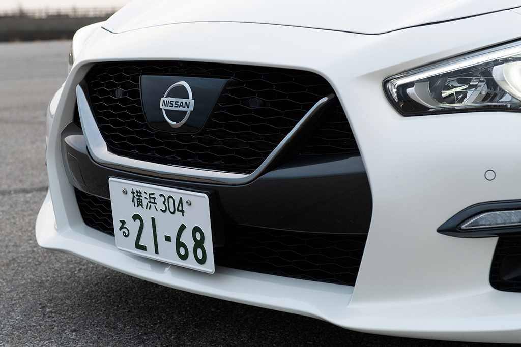 405馬力はやっぱ強烈 日産 スカイライン400r は名車gt R Rsの正統後継車だ Gp Part 2