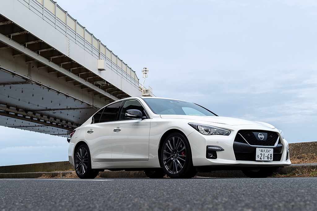 405馬力はやっぱ強烈 日産 スカイライン400r は名車gt R Rsの正統後継車だ Gp Part 2