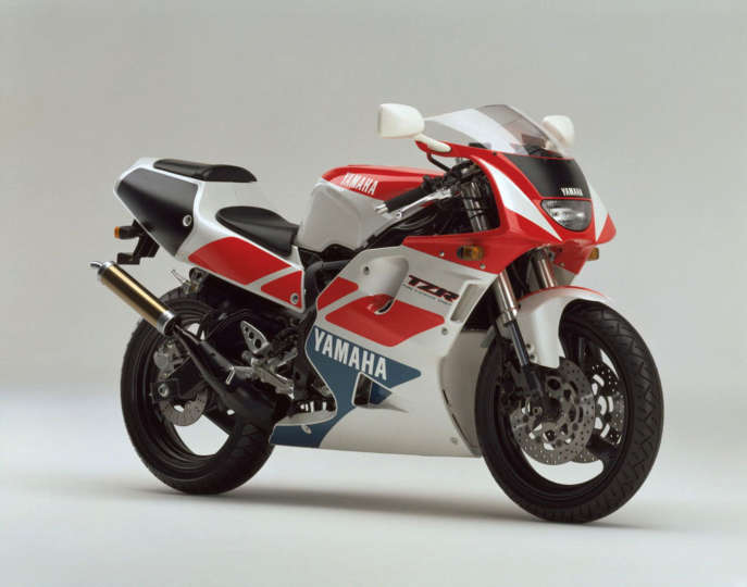 後方排気 のtzrに個性が際立つ レーサーレプリカの系譜 ヤマハ編 Gp