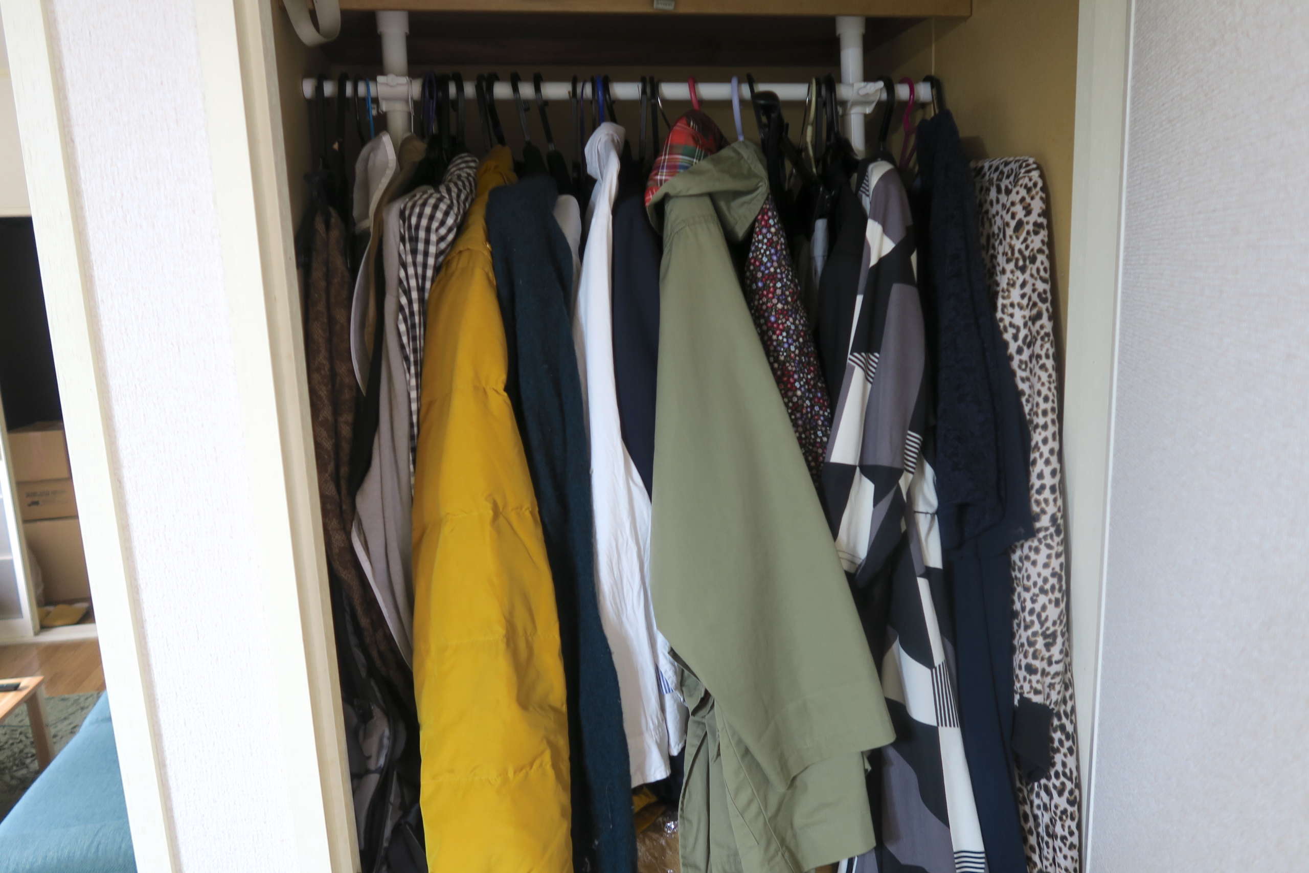 収納が足りず部屋が片付かない だから冬服を Minikura に預けてみた Gp Part 2
