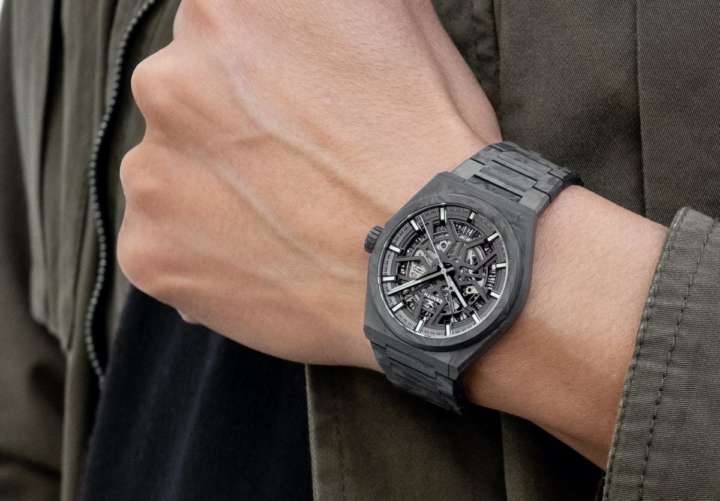 驚異の65gを実現したゼニスのカーボンファイバー製 デファイ Gp