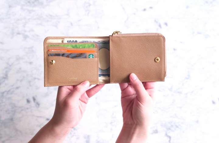 よく考えられてる ミニ財布と長財布のいいとこ取り Gp