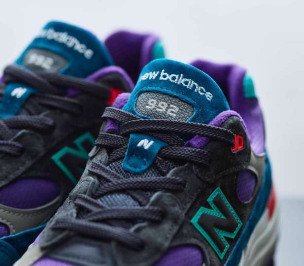 クレイジーカラーを身にまとうnb 992 復刻モデル Gp