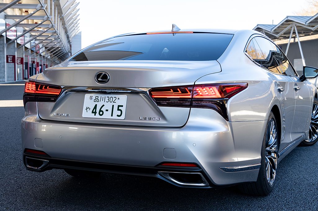 高級車はこうでなくちゃ レクサスの旗艦 Ls が原点回帰で極上の乗り味が復活 Gp Part 2