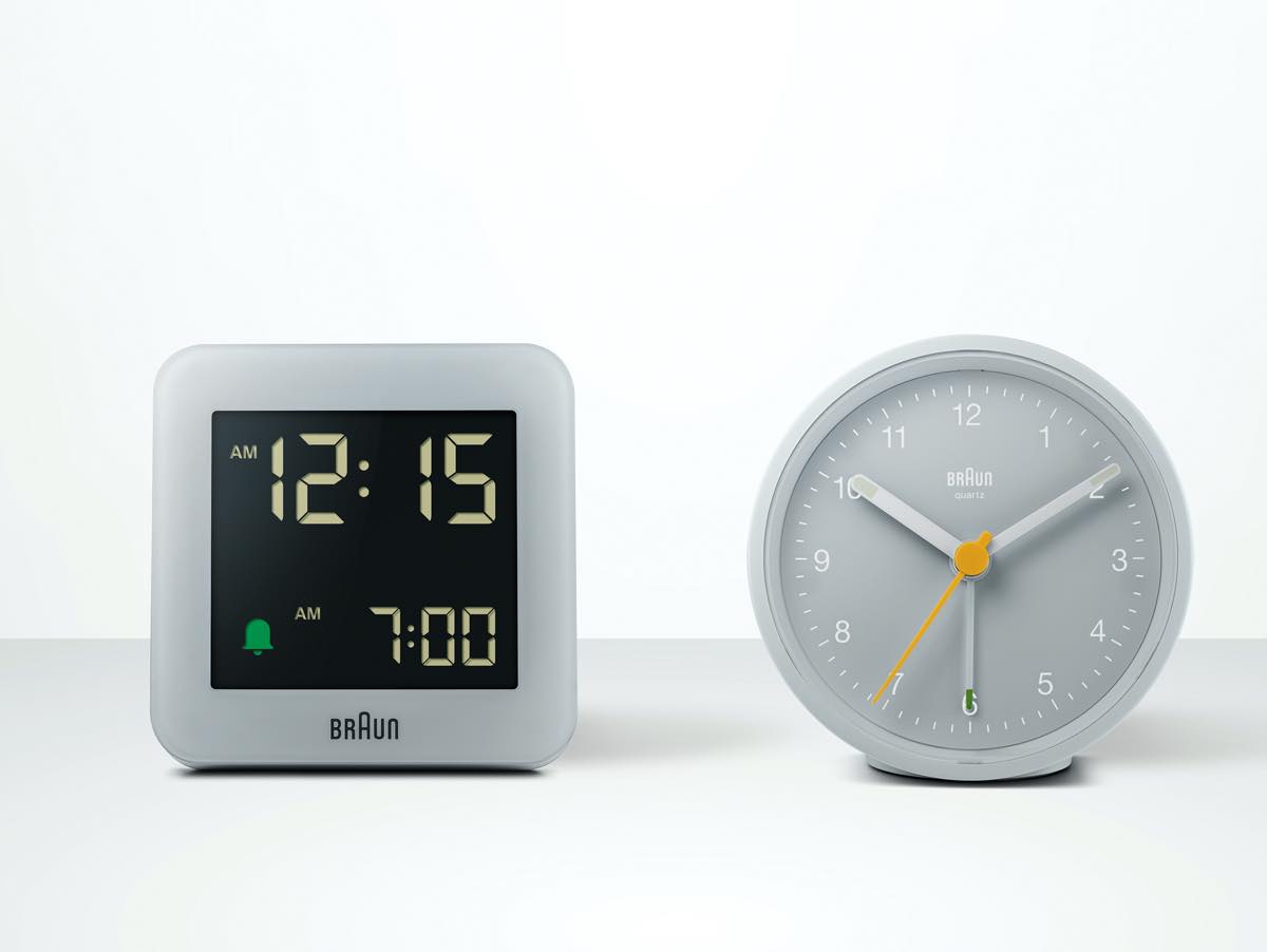 新旧2つの名作クロックが表現する100年企業ブラウンのデザイン哲学 Gp