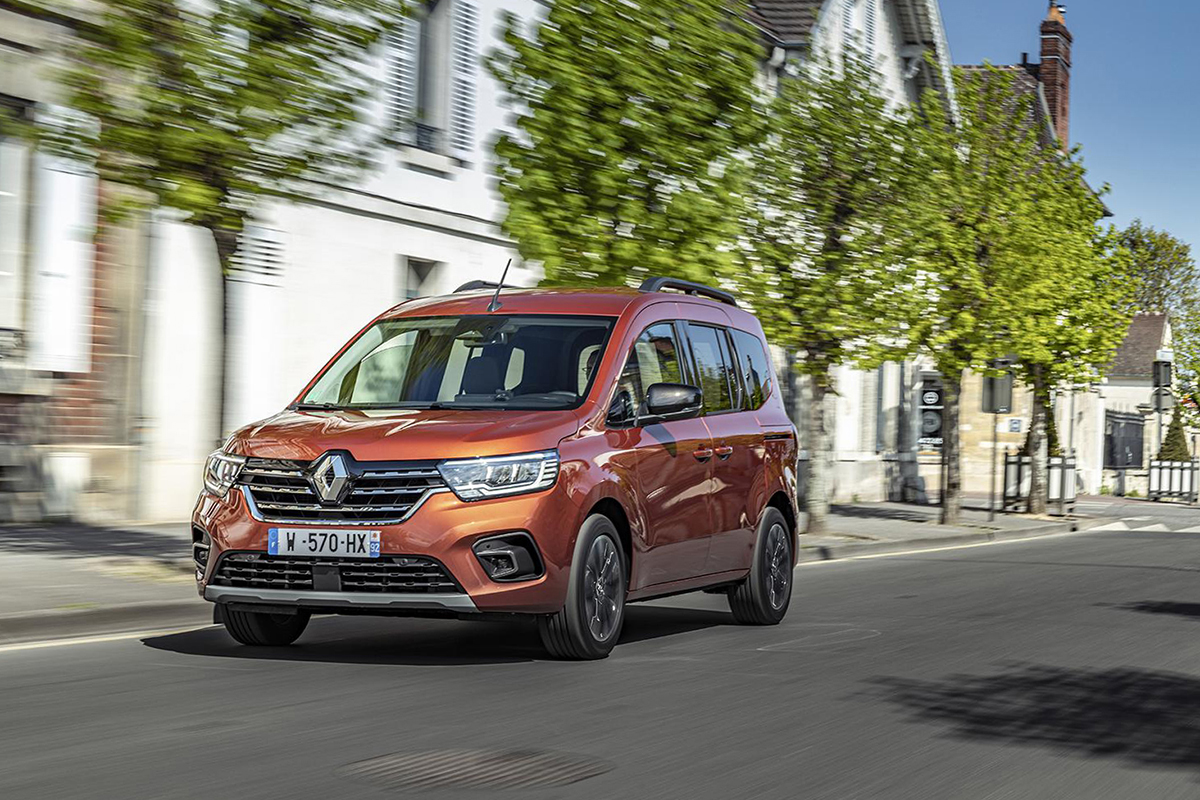 新型は22年に上陸 ルノー カングー はなぜ日本で愛されるのか 岡崎五朗の眼 Gp Part 2