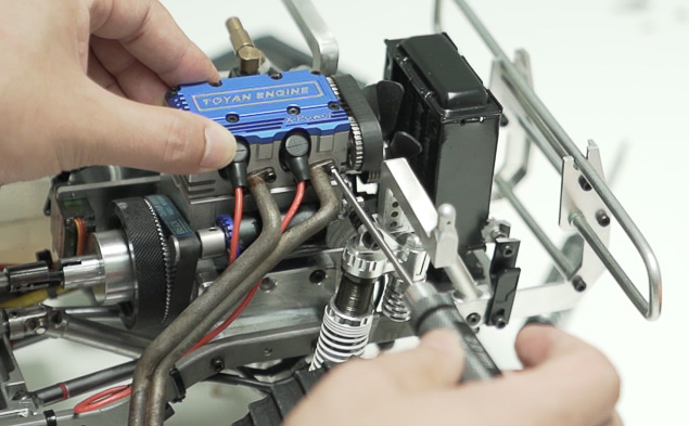 ラジコン-エンジンFZ70-S ガソリンエンジン （スロットルレバーは非搭載） ラジコン-エンジンFZ70-S ガソリンエンジン （スロットルレバー