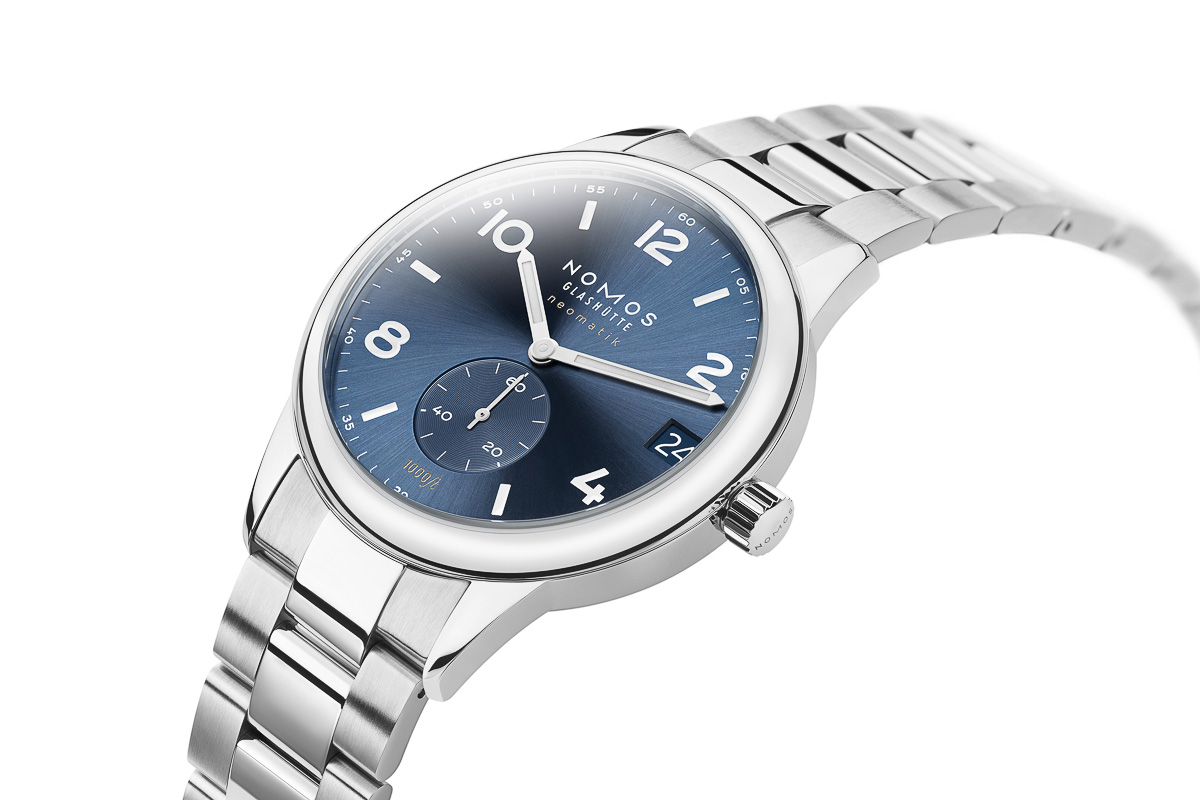 Ssブレスレットと上品顔がビジネスシーンにマッチするノモスの新作機械式 Gp