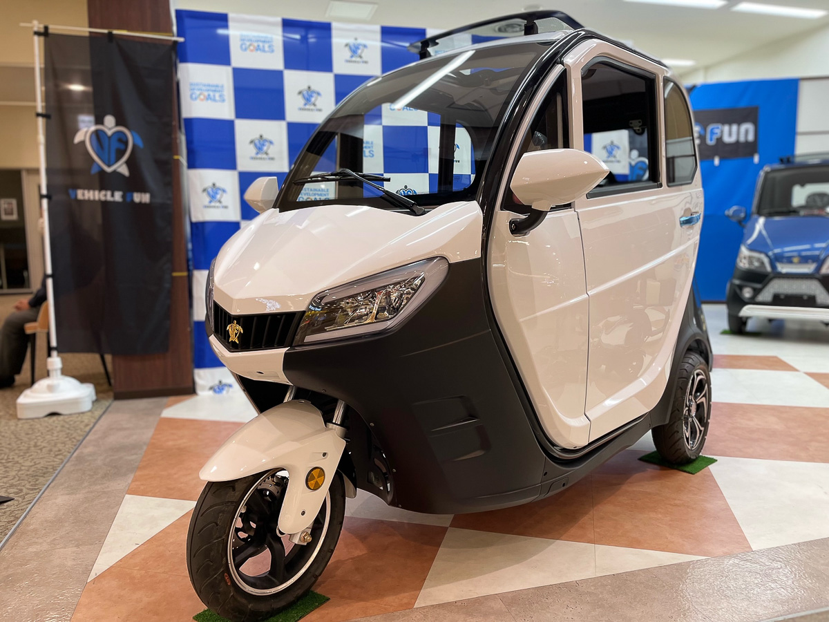 エコカー電気自動車トゥクトゥク