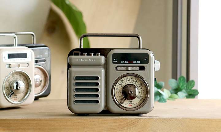 レトロなのに中身は最新 おしゃれスピーカーラジオ マルチレトロラジオ ナチュラルハイ エウレカ ラジオ インテリアラジオ お洒落インテリア お洒落 ラジオ Schwartzadvokatfirma Dk